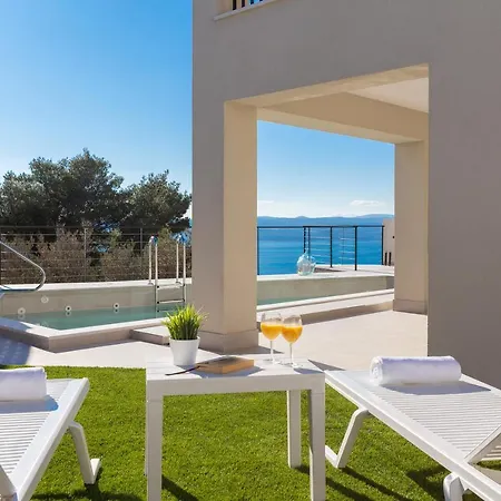 Luxury Maris