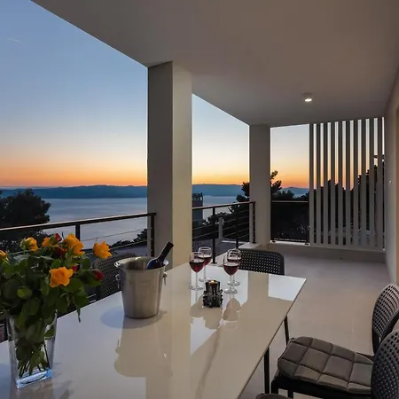 Luxury Maris Villa